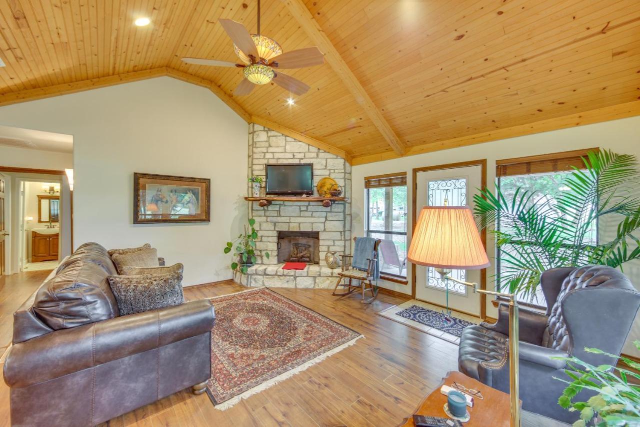 Dog-Friendly Wills Point Home With Grill On 10 Acres 캔턴 외부 사진
